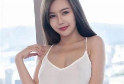 沈芯语直播热点回顾：麻豆传媒美女主播的精彩瞬间与互动分享
