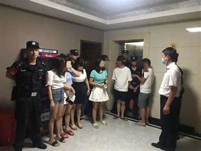 麻豆传媒独家赞助活动，让你了解最新潮流与娱乐资讯！