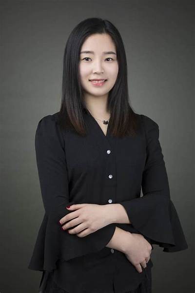麻豆在传媒沈芯语：揭秘女主播背后的奋斗与成长