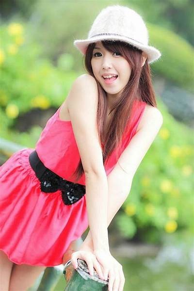 台湾麻豆传媒欧美玲最新视频推荐，精彩内容不容错过